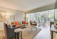 Others 3 Modern Hilton Head Retreat: Walk to Beach & Golf!