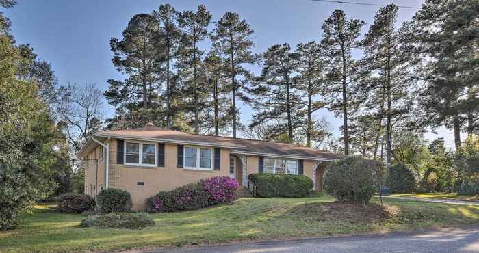 Lainnya North Augusta Hideaway w/ Yard in Quiet Area!