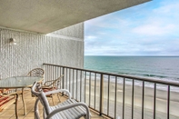 Others Oceanfront Myrtle Beach Condo w/ Outdoor Pool