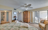 Others 2 Oceanfront Myrtle Beach Condo w/ Outdoor Pool