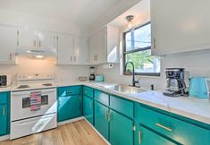 Lainnya 2 Refreshing Gulfport Escape: Boat, Fish & More