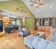 Others 6 Stunning Sumter Home on Active 330-acre Farm!
