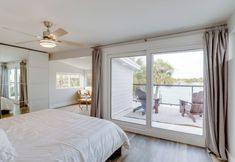 Others 4 Treasure Island Gem w/ Dock: Walk to Beach