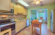 Lainnya 6 Vibrant Rockledge Home ~ 2 Mi to Cocoa Village!