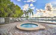 Others 7 Waterfront Treasure Island Condo w/ Arcade