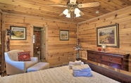 Lainnya 3 Creekside Marietta Cabin Retreat w/ Fire Pit!