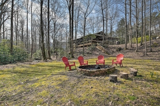 Lainnya 4 Creekside Marietta Cabin Retreat w/ Fire Pit!