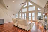 Others Dreamy Ridgeway Home w/ Grill on Lake Wateree!