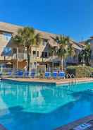 Primary image Hilton Head Villa w/ Balcony: Walk to the Beach!