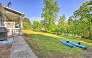 Lain-lain 6 Lakefront Townville Gem w/ Boat Dock & Kayaks