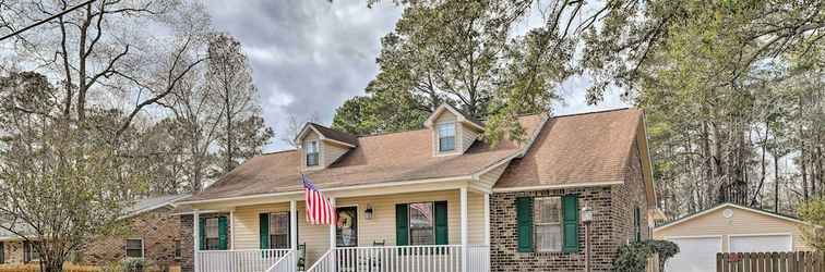 Others Lakeside Happiness: Home on Lake Moultrie!