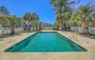 อื่นๆ 4 Lovely Myrtle Beach Condo w/ Community Pool!