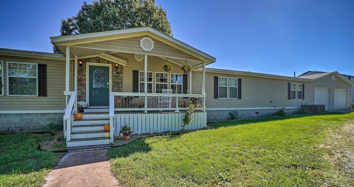 Others Monett Family Ranch Home w/ Fireplace & Huge Deck!