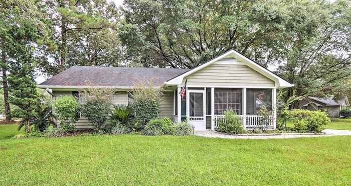 Lain-lain Peaceful Beaufort Home w/ Front Porch + Grill