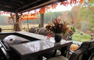 Others 4 Private Getaway on 270 Acres w/ Lake: Swim & Canoe