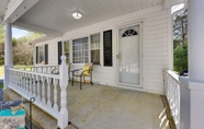 Others 7 Rock Hill Cottage w/ Spacious Yard & Fire Pit!