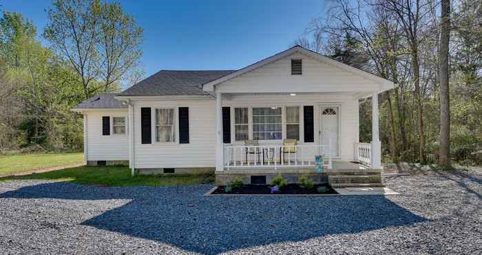 Lainnya Rock Hill Cottage w/ Spacious Yard & Fire Pit!