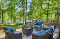 Lainnya Stunning Lake Murray Getaway w/ Dock + Kayaks!