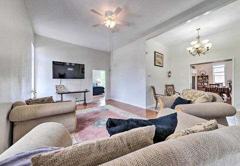 Lainnya St Louis Apt w/ Large Deck ~ 3 Mi to Downtown
