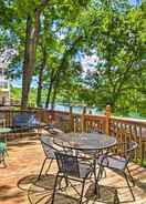 Imej utama Waterfront Gem w/ Sunroom < 4 Mi to Beach!