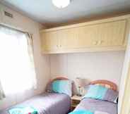 Others 3 Manor Park 2 Bedroom Caravan With Decking