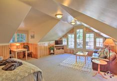 Others 5 Owls Nest Studio w/ Hot Tub: Hike Nearby!