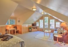 Others 5 Owls Nest Studio w/ Hot Tub: Hike Nearby!