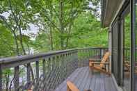 Khác Beaver Lake Retreat w/ Deck & Private Hot Tub