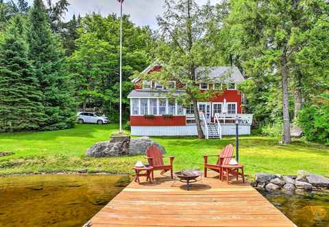 Lainnya Authentic 1912 Adirondack Lake Camp w/ Fire Pit