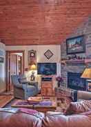 Imej utama Branson Little Cedar Resort-style Cabin w/ Porch!