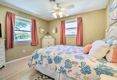 Others 6 Cape May Quad Unit w/ Deck ~ Half-mi to the Beach!