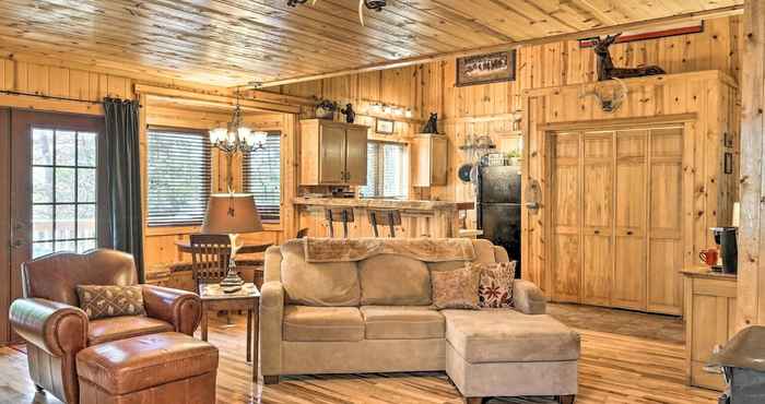 Lain-lain Cabin on Table Rock Lake w/ Hot Tub & Fire Pit!