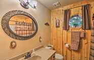 Others 2 Cabin on Table Rock Lake w/ Hot Tub & Fire Pit!