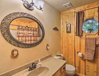 Lain-lain 2 Cabin on Table Rock Lake w/ Hot Tub & Fire Pit!
