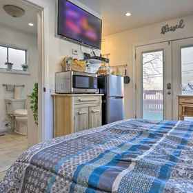 Interior1埃爾蒙特市中心工作室附優美戶外空間,亨普斯特德湖州立公园飯店