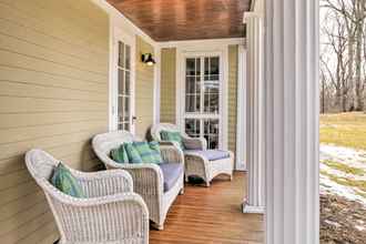 Others 4 Charming Sharon Dwelling w/ Deck & Fire Pit!