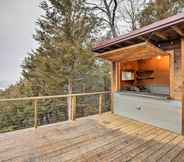 Lain-lain 7 Crofton Cabin w/ Tiki Hut & Water Views!