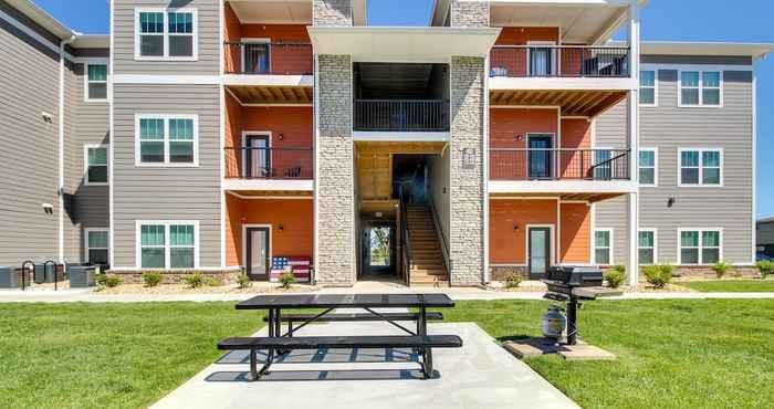 Others Emporia Apt w/ Playground: 2 Mi to Main Street!