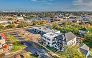 Others 4 Fort Worth Retreat w/ Balcony: Walk to Tcu!