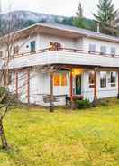 Imej utama Ketchikan Home W/bay Views, ½ Mi to Hiking Trails!