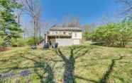 Others 2 Homey Luray Cabin w/ Fire Pit & Deck!