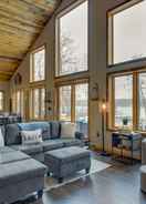 Imej utama Modern Lakeside Chalet on Crow Wing Chain w/ Dock!