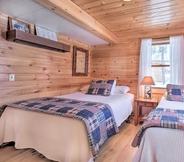 Lainnya 5 Picturesque Maine Getaway w/ Lake Access!