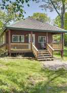 Imej utama Picturesque Maine Getaway w/ Lake Access!