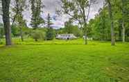 Others 4 Riverfront Cacapon Cottage: Kayak, Fish, Swim