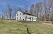 Others 6 Renovated Hudson Valley Apartment w/ Fire Pit!