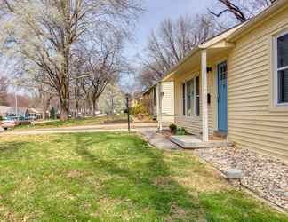 อื่นๆ 2 Quaint Kansas City Vacation Rental w/ Backyard!