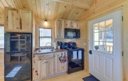 อื่นๆ 2 Streamside Bryson City Cabin Rental - Grill & Games