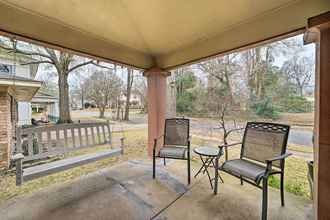 Others 4 Texarkana Pet-friendly Pad w/ Fenced Backyard