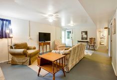 Others 5 Lexington Apt Rental Near VA Military Institute!